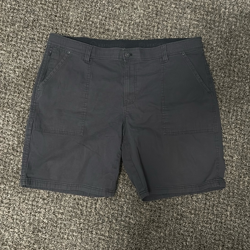 WEATHERPROOF Men’s cargo outdoor adventure shorts size: 40